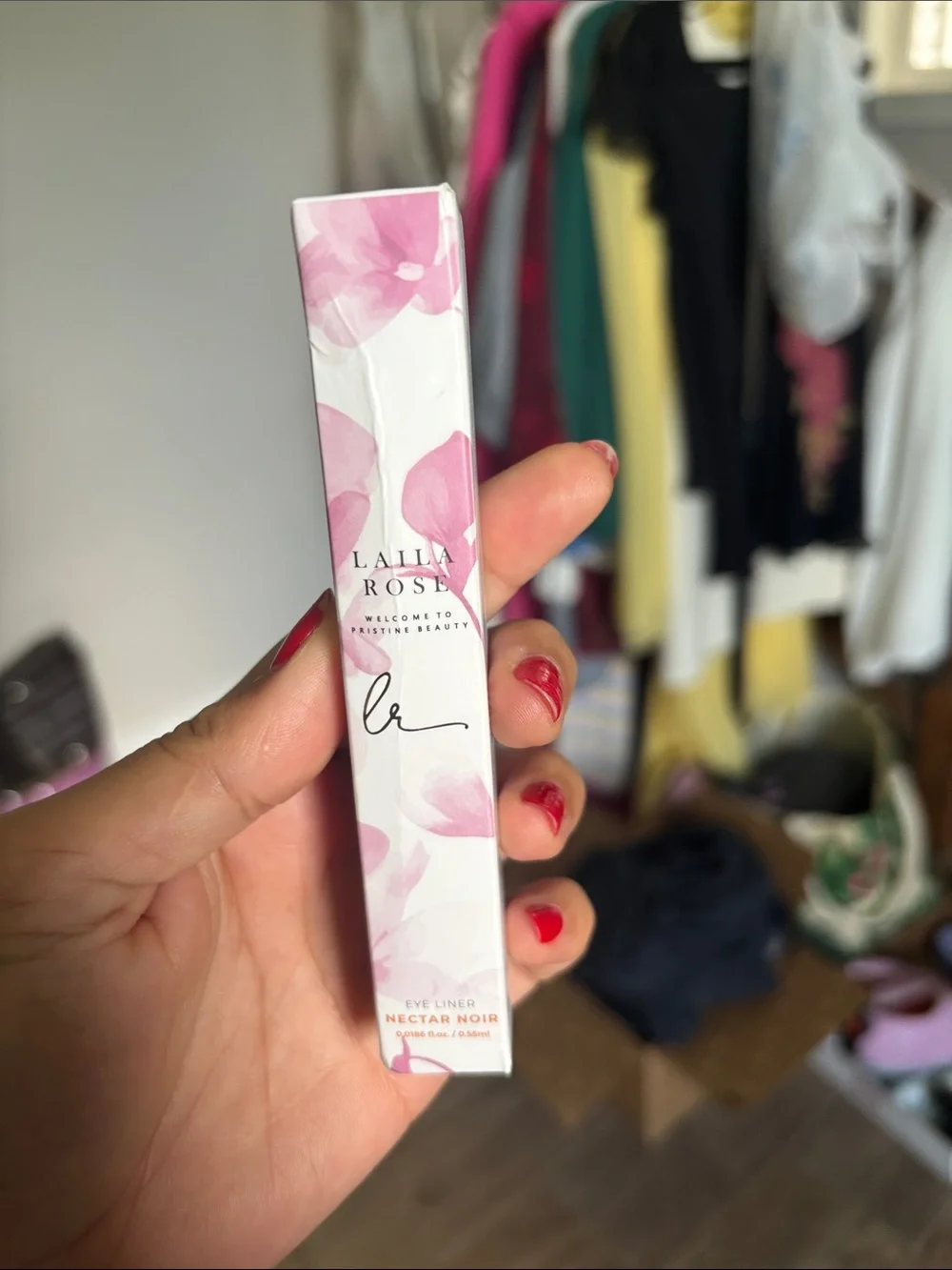 Eyeliner in Nectar Noir (black)